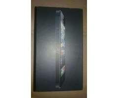 Caja de iPhone 5 de 16 Gb.