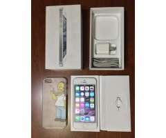 SE VENDE IPHONE 5 DE 32 BLANCO