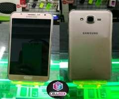 Samsung J7 Dorado sin Detalles