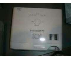 Proyector Mitsubishi