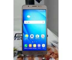 Samsung Galaxy J7 Metal DORADO Como Nuevo