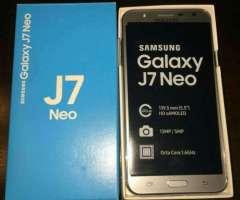 Samsung J7 Neo