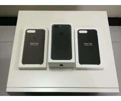 iPhone 7 Plus 256G con 2 Cases Apple en Cuero