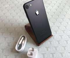 Barato&#x21; iPhone 7 de 32GB Negro Mate, USADO, Como Nuevo&#x21;