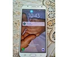 Samsung Galaxy J7 Duos con Sus Accesorio