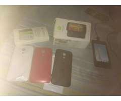 Vendo Caja Y Tapas de Moto G 1