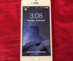 iPhone 5 con detalle