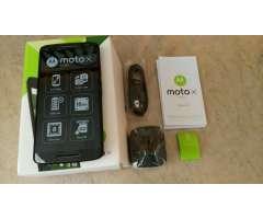 Moto X Play