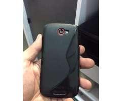 TELEFONO CELULAR HTC ONE S CON FORRO