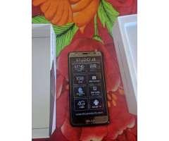 Celular Americano Blu J8 con Huella