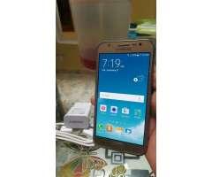 Samsung Galaxy J5 Dorado 4g con Cargador