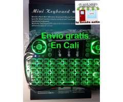 Teclado Bluetooth con Luz , Mini Touch