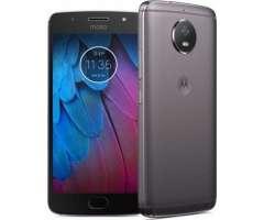 Vendo O Cambio Moto G5s por J5 Prime