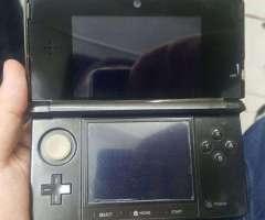 Nintendo 3DS Negra Programada, juegos de 3DS VENDOCAMBIO iphone 5