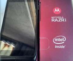 celular motorola razr i Vendo o cambio