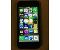 iPhone 5, 16gb, Cargador Y Audifonos.