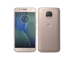 Motorola Moto G5s Plus color ORO  Seguro 3 meses.