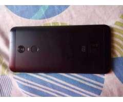 Celular Xiaomi redmi 5 Plus 4&#x2f;64gb display fisurado