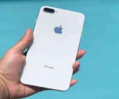 iPhone 8 Plus Silver 64Gb en excelente estado. LIBRE de deudas. Entrega inmediata Cali