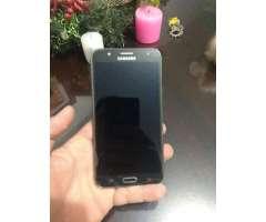 Samsung J7