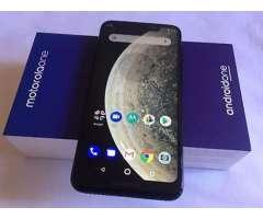 Celular Motorola One