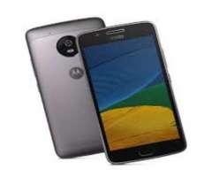 Moto G5 10&#x2f;10