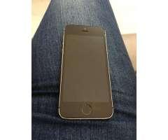 iPhone 5S con Su Caja