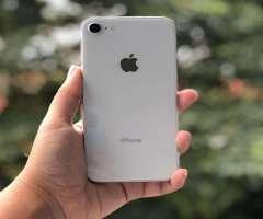 iPhone 8 color Silver 64Gb Excelente estado. IMEI LIBRE. Retoma 7, 7 Plus