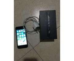 iPhone 5 con Caja Y Cargador Original