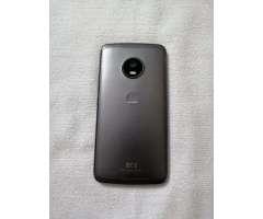 Motorola G5 Plus Pantalla FullHD 32 GB de memoria, RAM 2 GB, cámara 12 MP en perfecto estado.
