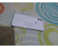 Motorola One, 2 Meses , 64g Cmo Nuevo