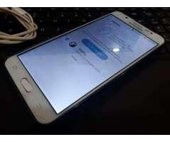 Galaxy J7 Metal Doble sim fisurado