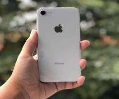 iPhone 8 color Silver 64Gb Excelente estado. IMEI LIBRE. Retoma 7, 7 Plus