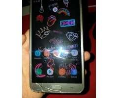 Vendo Celular Samsung J7 Neo en 250.000