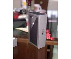 Vendo iPhone 8 Plus 64Gb