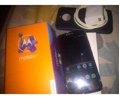Moto E4 Full