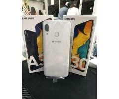 NUEVO samsung A30 de 64 gb , con factura y garantia .