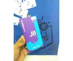 Samsung Galaxy J8