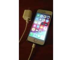 iPhone 5S con Cargador