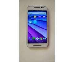 Vendo Moto G3 en Buen Estado Como Nuevo