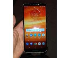 Vendo Moto E5 Plus Dorado