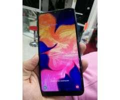 Samsung A10 con 3 de ram y 32 de interna ,como nuevo.