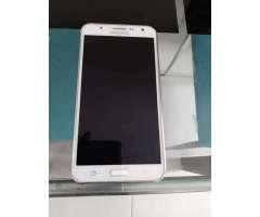 SAMSUNG J7